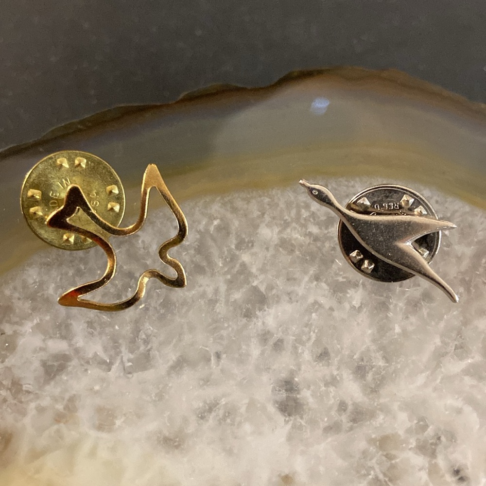 Bird pins or brooch dainty left